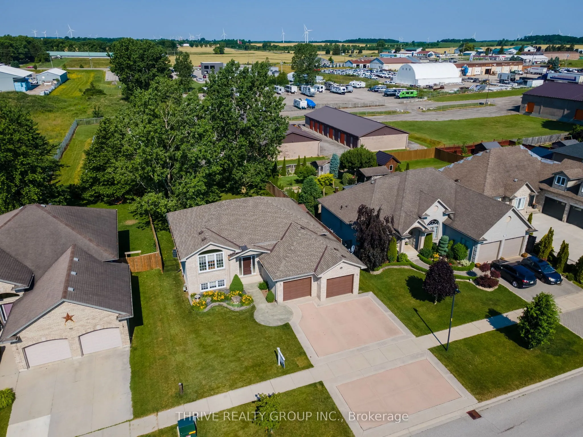 544 Darcy Drive, Strathroy-Caradoc, ON N7G 4L2