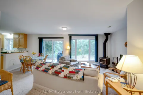 1299 Dickie Lake Road, Lake of Bays, ON P0B 1A0