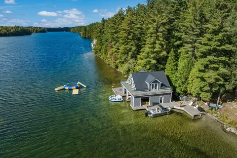 22 PLAYFAIR Island, Seguin, ON P0C 1H0