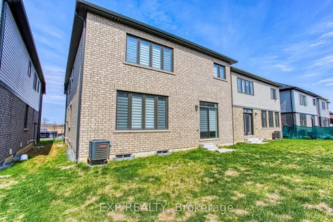 26 Rebecca Way, Haldimand, ON N3W 0E1