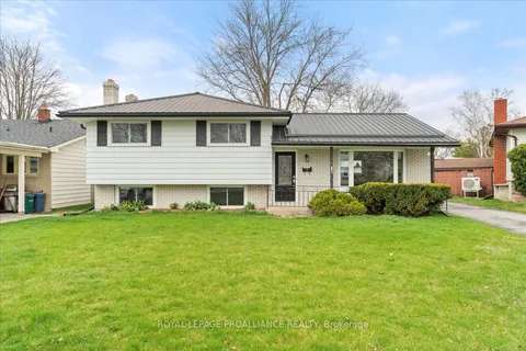 15 Glenarden Crescent, Belleville, ON K8P 2B9