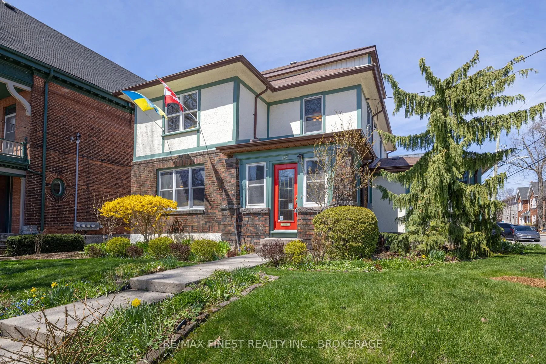 180 King Street, ON K7L 3A2