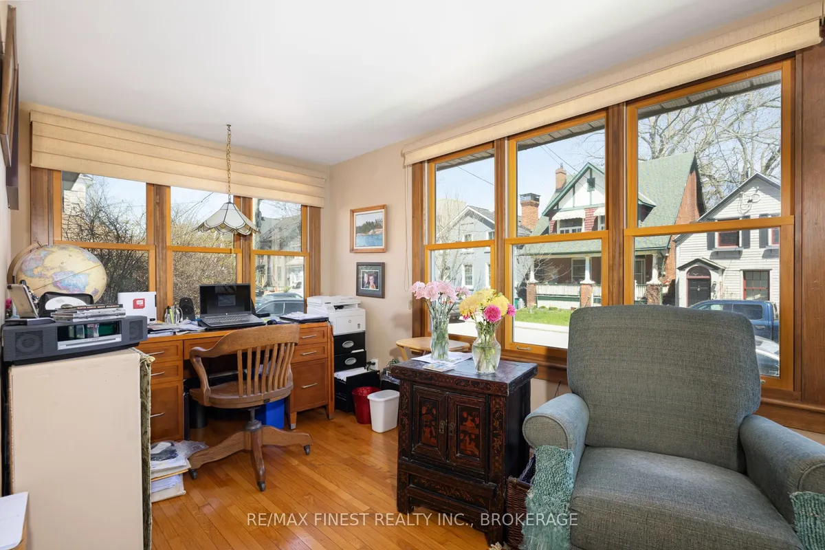 180 King Street, ON K7L 3A2