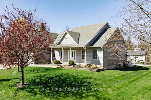 540 Attawandaron Road, Huron-Kinloss, ON N2Z 2X3