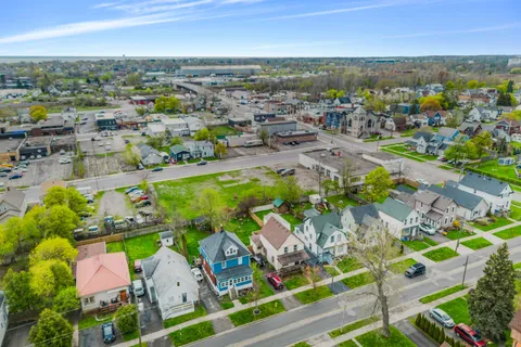 45 PHIPPS Street, Fort Erie, ON L2A 2V3