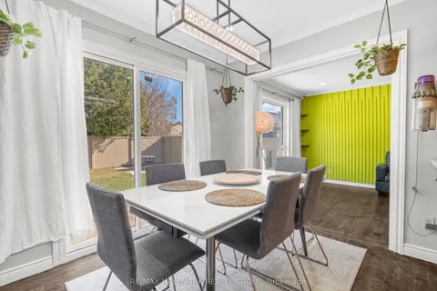32 Brando Crescent, Hunt Club - South Keys and Area, ON K1T 2E3