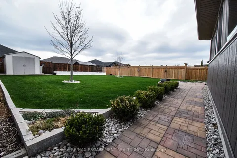6 BLUEGRASS Boulevard, Norfolk, ON N4B 0A7
