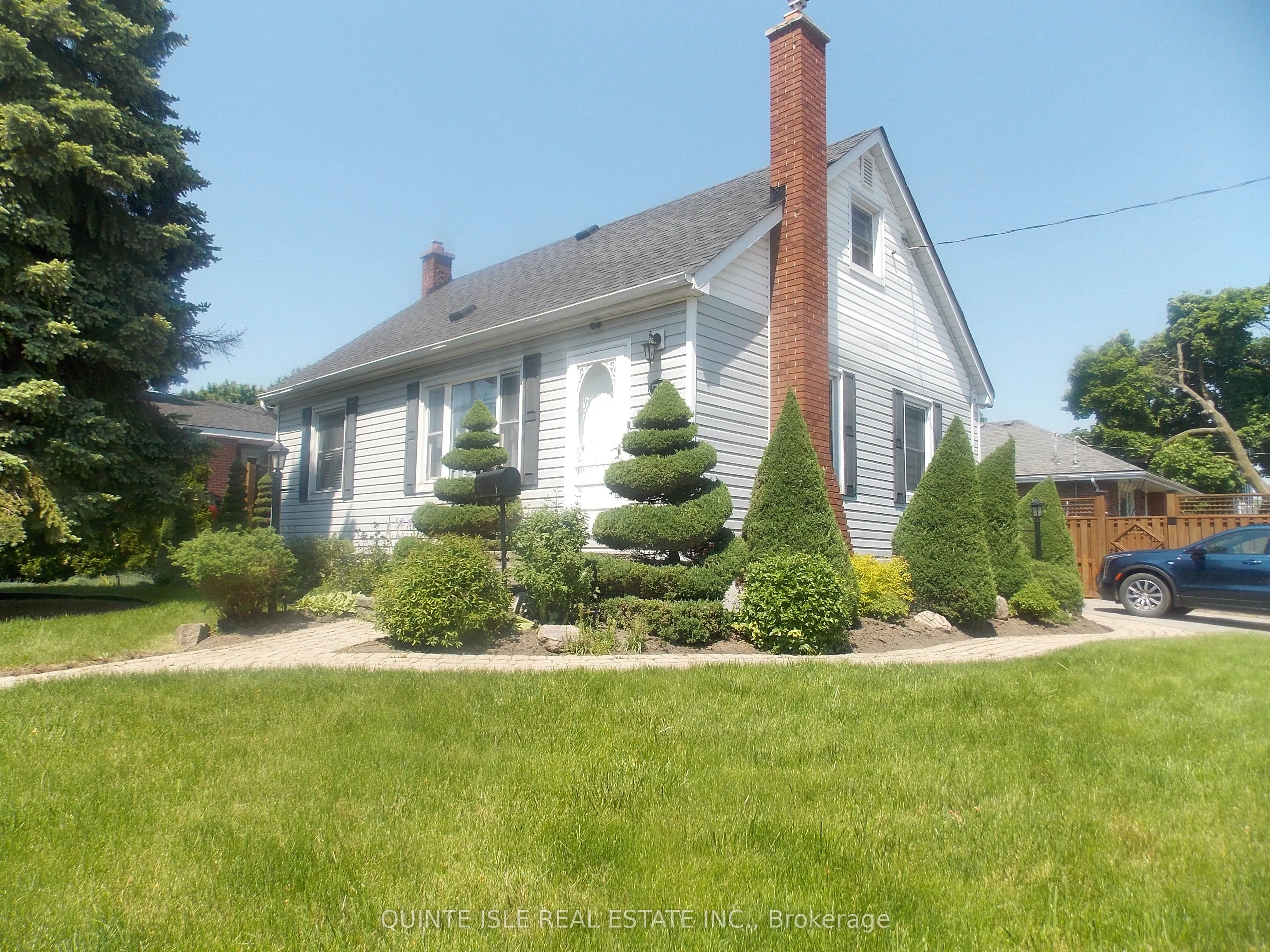 70 Donald Street, Belleville, ON K8P 2J3