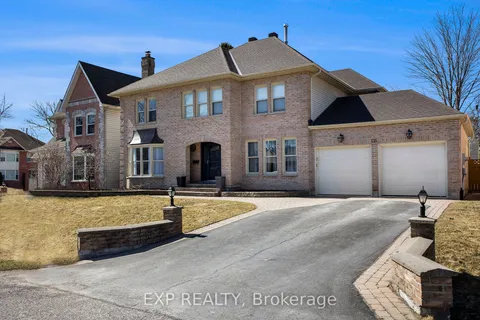 135 Lanigan Crescent, Stittsville - Munster - Richmond, ON K2S 1G9