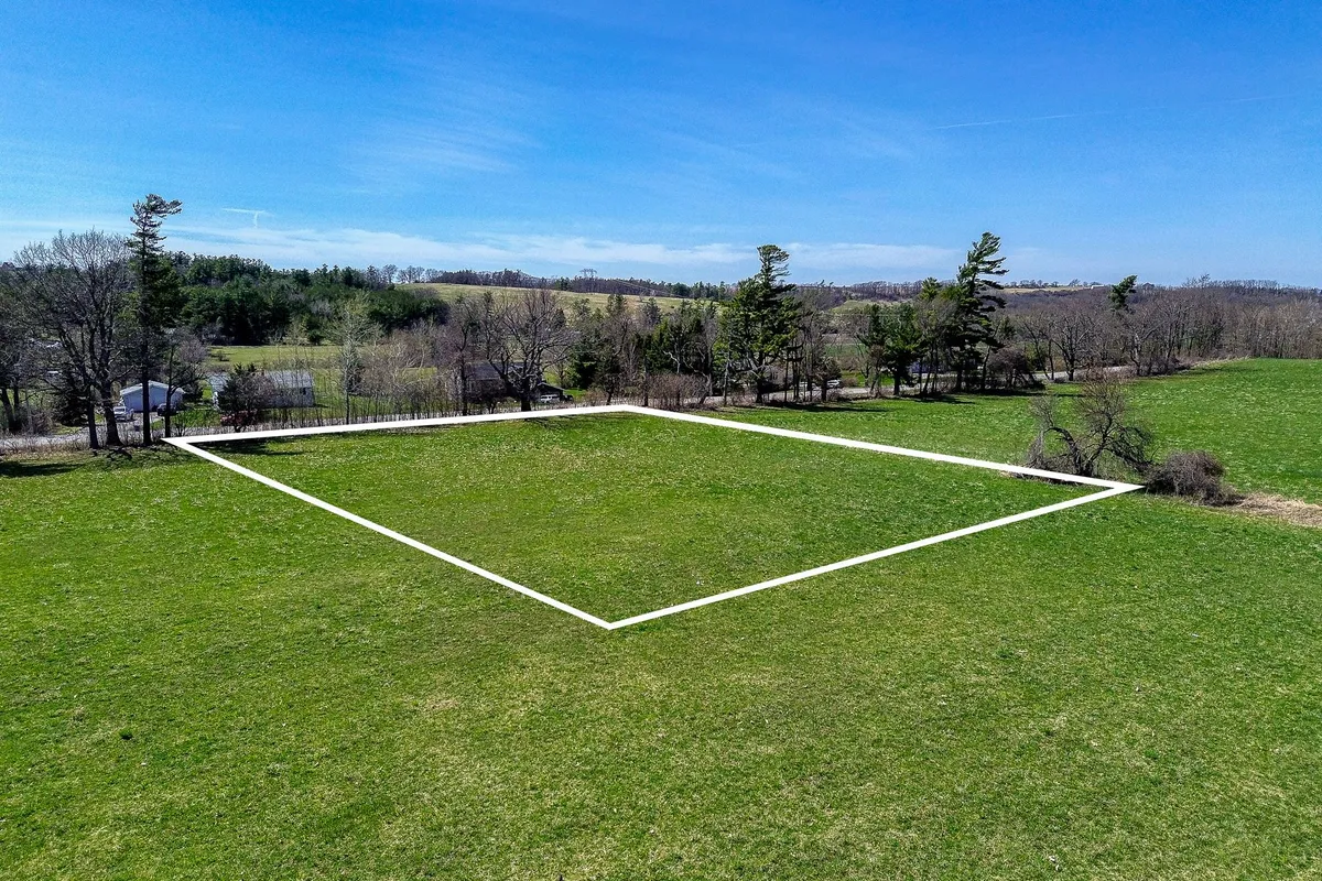 PT LT 4 White Road, Hamilton Township, ON K0K 1C0