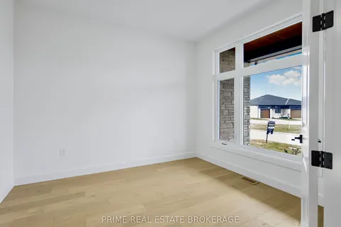 12 Coastal Crescent, Lambton Shores, ON N0M 1T0