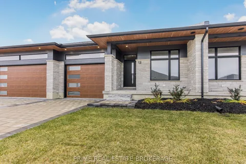 12 Coastal Crescent, Lambton Shores, ON N0M 1T0