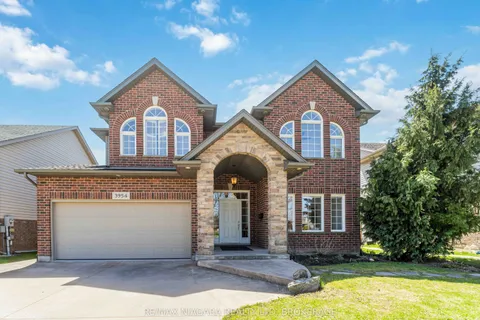 3954 Weinbrenner Road, Niagara Falls, ON L2G 7Y3