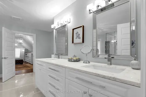 2217 Dauncey Crescent, London North, ON N5X 0M2