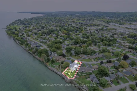 144 Lakeside Drive, Grimsby, ON L3M 2L5