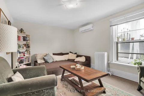 163 Oxford Street, London East, ON N6A 1T4