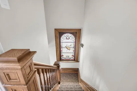 163 Oxford Street, London East, ON N6A 1T4