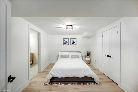 42 BERKWOOD Place, Pelham, ON L0S 1E2