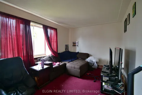 139 Mamelon Street, London East, ON N5Z 1Y2