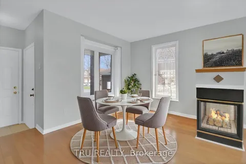 33 Highmont Court, Kanata, ON K2T 1B3