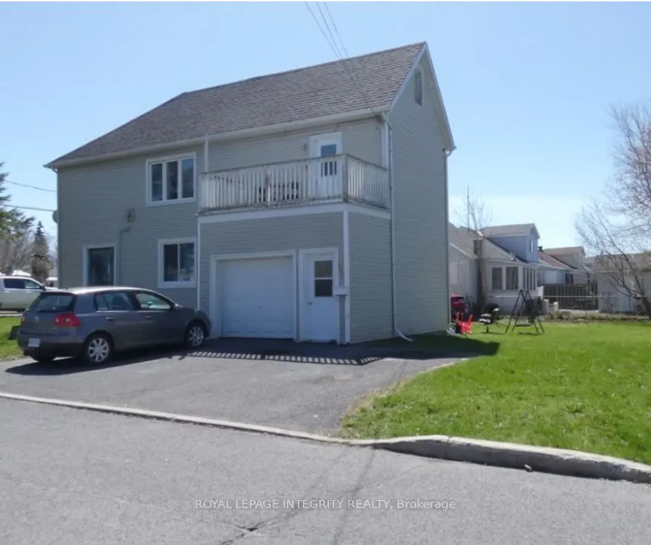 141 Cornwallis Avenue, Cornwall, ON K6H 2S3