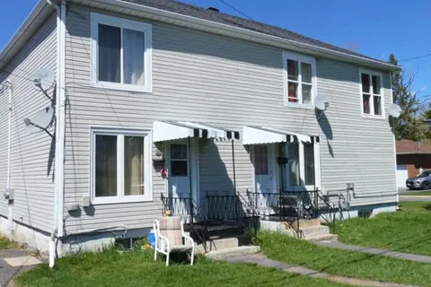 141 Cornwallis Avenue, Cornwall, ON K6H 2S3