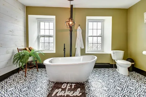 70 York Road, Tyendinaga, ON K0K 3A0
