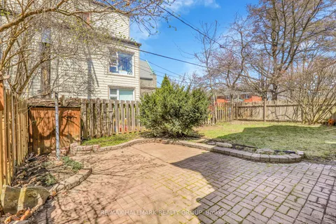 303 Sherwood Drive, Dows Lake - Civic Hospital and Area, ON K1Y 3W7