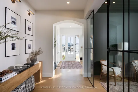 208 FOXBOROUGH Place, Thames Centre, ON N0M 2P0