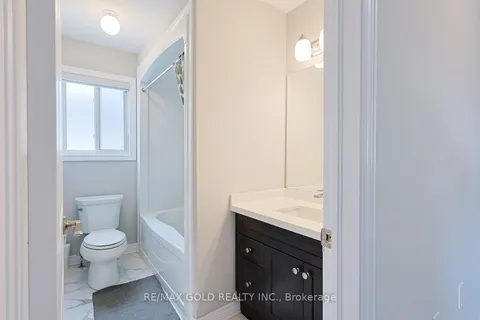 62 Spring Crest Way, Thorold, ON L2V 0J8