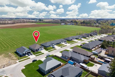 714 Gloria Street, North Huron, ON N0M 1H0