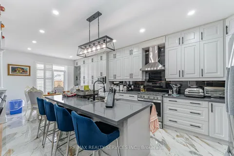 284 Johnson Drive, Shelburne, ON L9V 3V4
