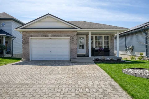 25 Rossiter Road, Ingersoll, ON N5C 4C9