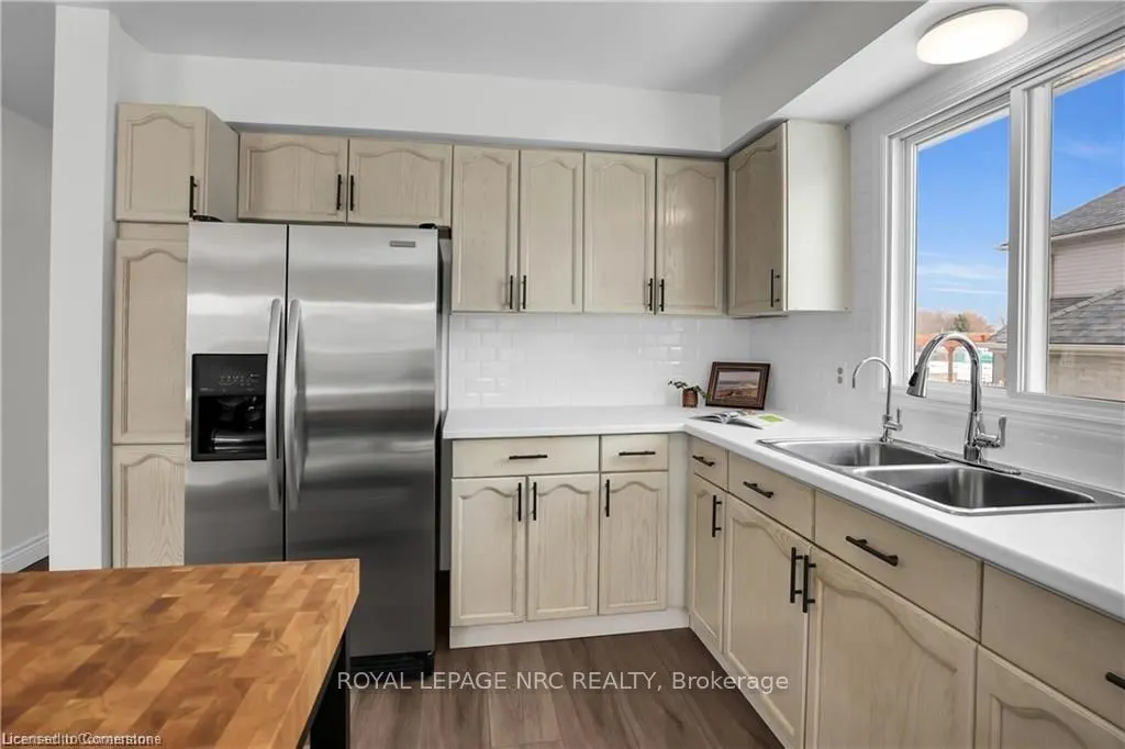 4943 Homestead Drive, Lincoln, ON L3J 0C7