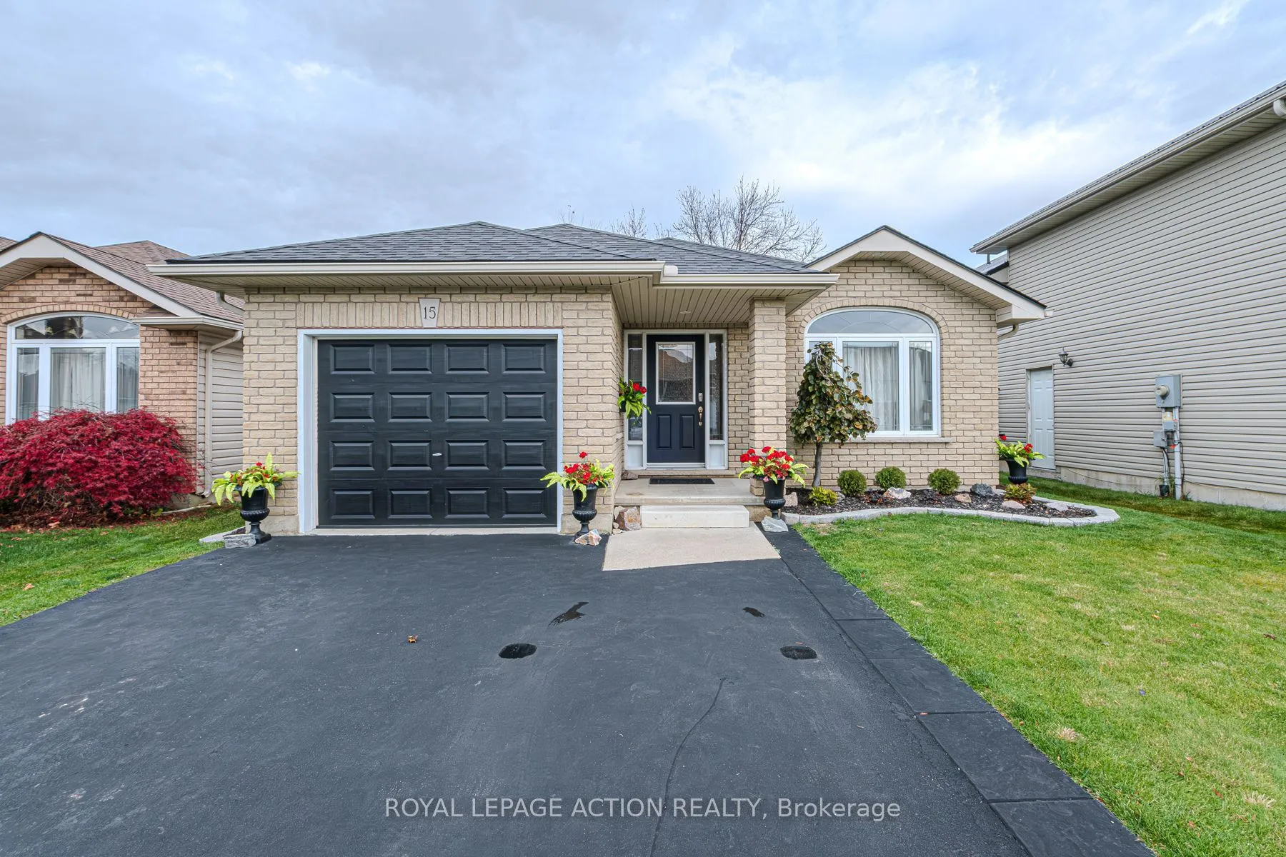 15 Landon Avenue, Norfolk, ON N3Y 5J8
