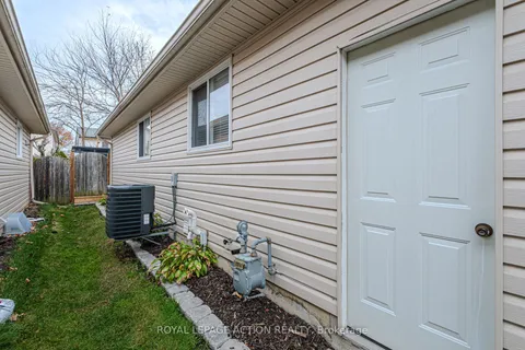 15 Landon Avenue, Norfolk, ON N3Y 5J8