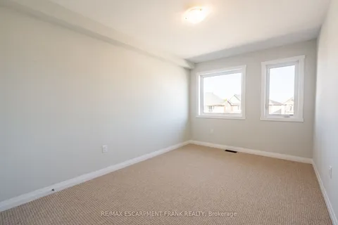237 Lormont Boulevard, Hamilton, ON L8J 0K2