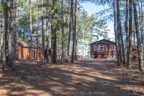 610 Pine Point Lane, ON K0J 2A0