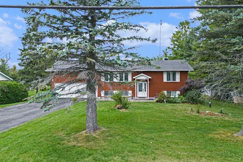 13065 Riverside Drive, South Dundas, ON L3B 5N6