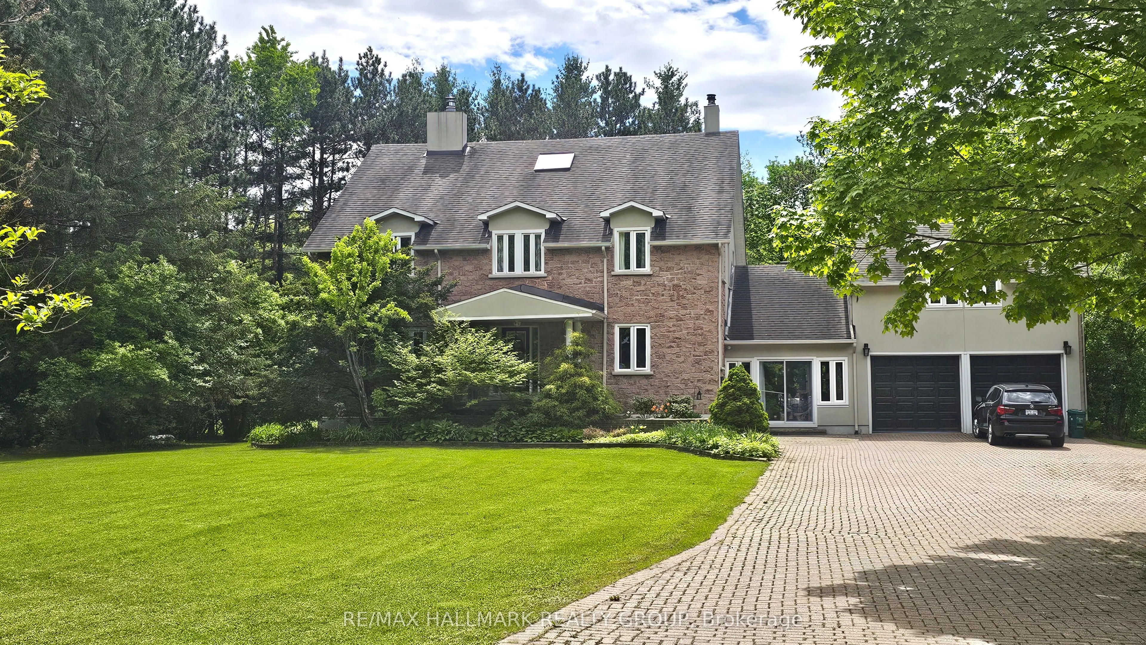 1390 Lough Drive, Orleans - Cumberland and Area, ON K4C 1A9