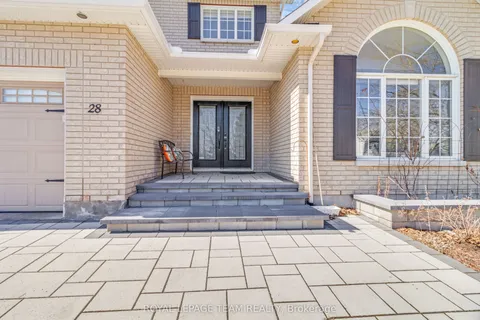 28 RENSHAW Avenue, Stittsville - Munster - Richmond, ON K2S 1G9