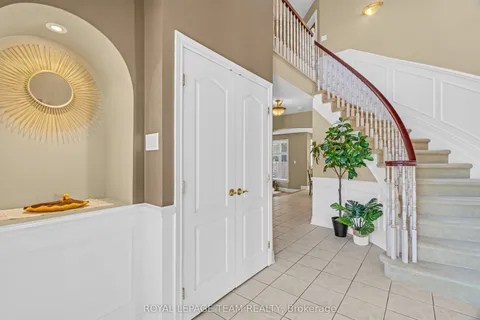 28 RENSHAW Avenue, Stittsville - Munster - Richmond, ON K2S 1G9