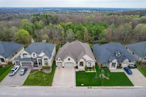 32 Philmori Boulevard, Pelham, ON L0S 1E5