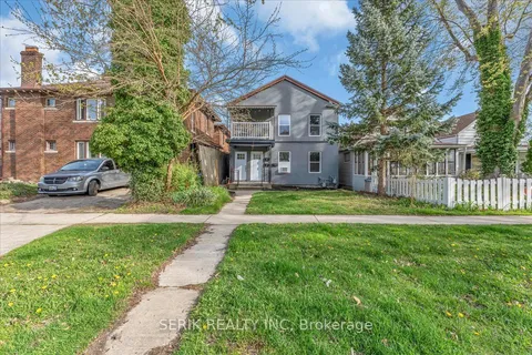231-233 Grove Avenue, Windsor, ON N9A 6E8
