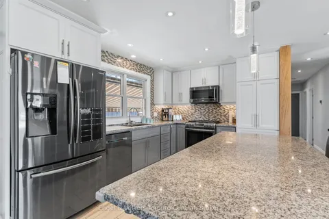 583 6th Street, ON N4K 3L2