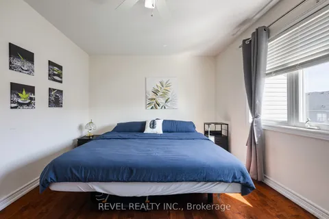 915 Cook Crescent, Shelburne, ON L9V 3V1