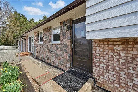 874 ROBINSON Road, Haldimand, ON N1A 2W1