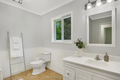 1049 Johnston Road, Frontenac, ON K0H 1B0
