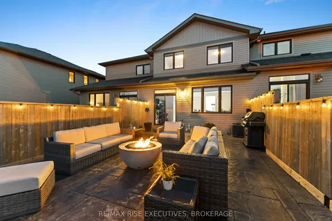 125 Simurda Court, Loyalist, ON K7N 1Y7