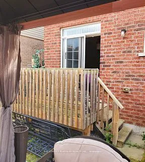 222 Lormont Boulevard, Hamilton, ON L8J 0K2